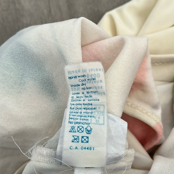 NWT One Piece Floral Swimsuit High Rise Leg Underwire Lined, Size 14 - Picture 9 of 10